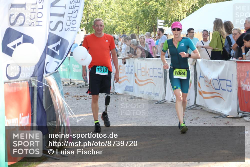 07.09.2025 - 19. Norderstedt Triathlon Luisa Fischer http://msf.ph/oto/8739720 07.09.2025 16:51:50 Ziel 1084 meine-sportfotos.de