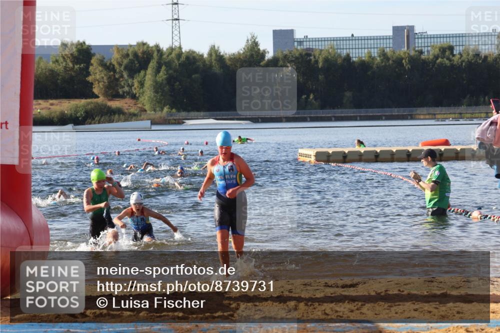 07.09.2025 - 19. Norderstedt Triathlon Luisa Fischer http://msf.ph/oto/8739731 07.09.2025 09:29:51 Schwimmen 556, 572, 595, 601, 603, 607, 609, 618, 619, 629 meine-sportfotos.de