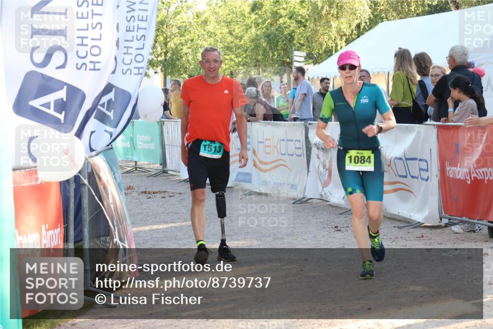 07.09.2025 - 19. Norderstedt Triathlon Luisa Fischer http://msf.ph/oto/8739737 07.09.2025 16:51:51 Ziel 1084 meine-sportfotos.de