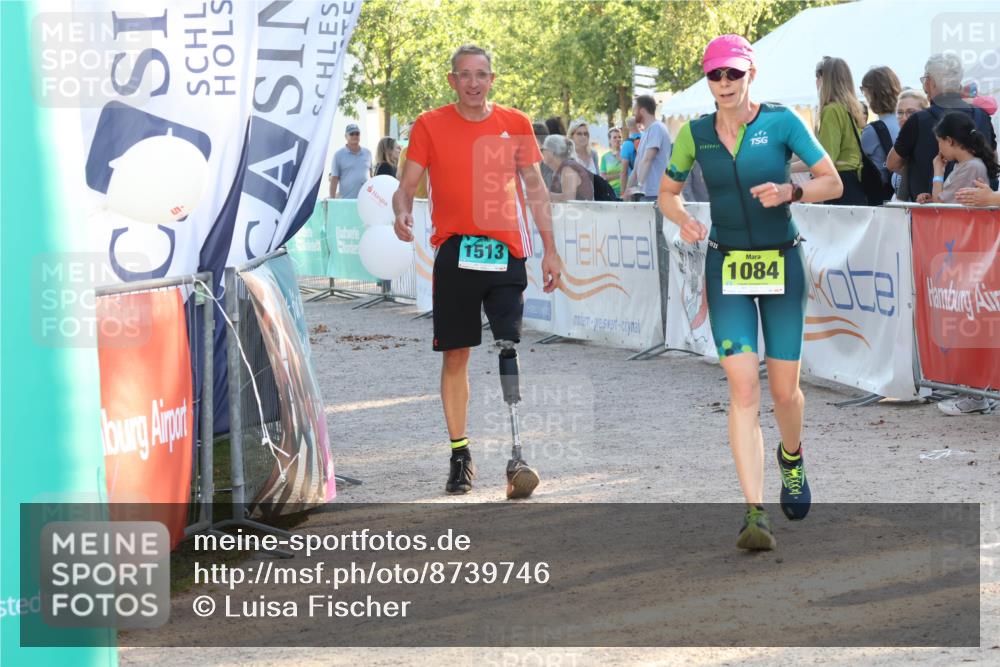 07.09.2025 - 19. Norderstedt Triathlon Luisa Fischer http://msf.ph/oto/8739746 07.09.2025 16:51:51 Ziel 1084 meine-sportfotos.de