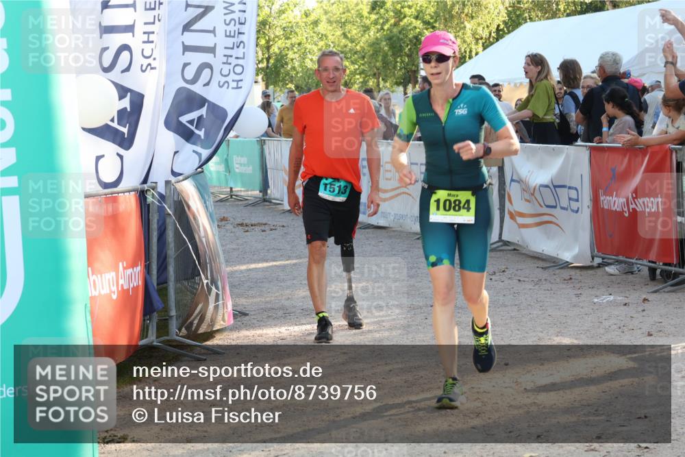 07.09.2025 - 19. Norderstedt Triathlon Luisa Fischer http://msf.ph/oto/8739756 07.09.2025 16:51:52 Ziel 1084, 1513 meine-sportfotos.de