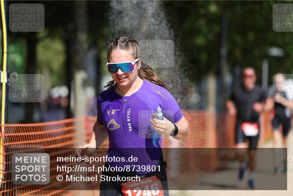 07.09.2025 - 19. Norderstedt Triathlon Michael Strokosch http://msf.ph/oto/8739801 07.09.2025 12:30:16 Laufen 252, 292, 1246 meine-sportfotos.de