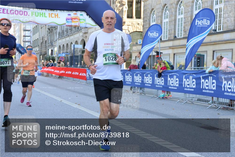 07.09.2025 - BARMER Alsterlauf Strokosch-Dieckow http://msf.ph/oto/8739818 07.09.2025 11:42:47 Ziel 1102, 1126, 1127, 1158, 1164, 1257, 1260, 4055, 8241, 8324, 8464, 8472 meine-sportfotos.de
