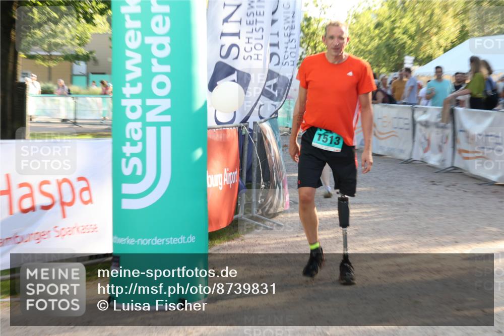 07.09.2025 - 19. Norderstedt Triathlon Luisa Fischer http://msf.ph/oto/8739831 07.09.2025 16:51:55 Ziel 1084, 1513, 1567 meine-sportfotos.de