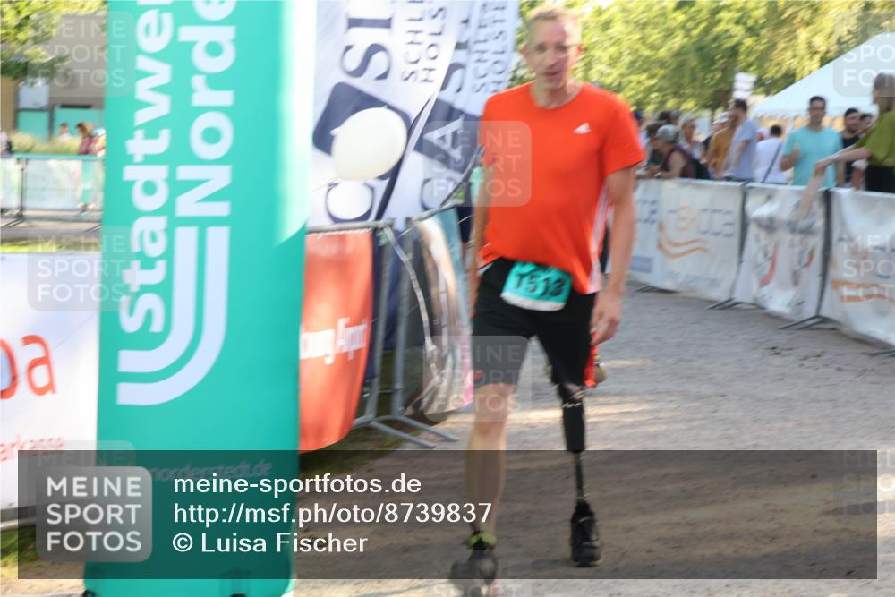 07.09.2025 - 19. Norderstedt Triathlon Luisa Fischer http://msf.ph/oto/8739837 07.09.2025 16:51:56 Ziel 1084, 1092, 1513, 1567 meine-sportfotos.de