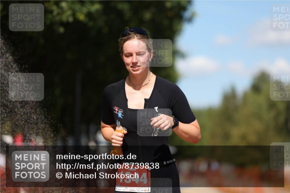 07.09.2025 - 19. Norderstedt Triathlon Michael Strokosch http://msf.ph/oto/8739838 07.09.2025 13:48:19 Laufen 264, 1344 meine-sportfotos.de