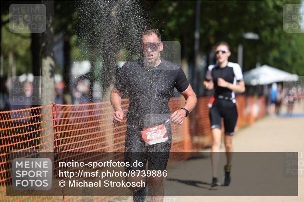 07.09.2025 - 19. Norderstedt Triathlon Michael Strokosch http://msf.ph/oto/8739886 07.09.2025 12:30:18 Laufen 252, 292, 1246 meine-sportfotos.de