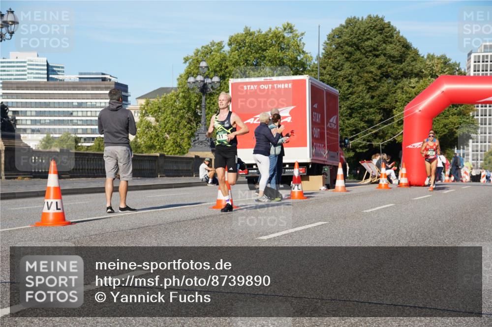 07.09.2025 - BARMER Alsterlauf Yannick Fuchs http://msf.ph/oto/8739890 07.09.2025 09:26:47 Laufen 11 meine-sportfotos.de