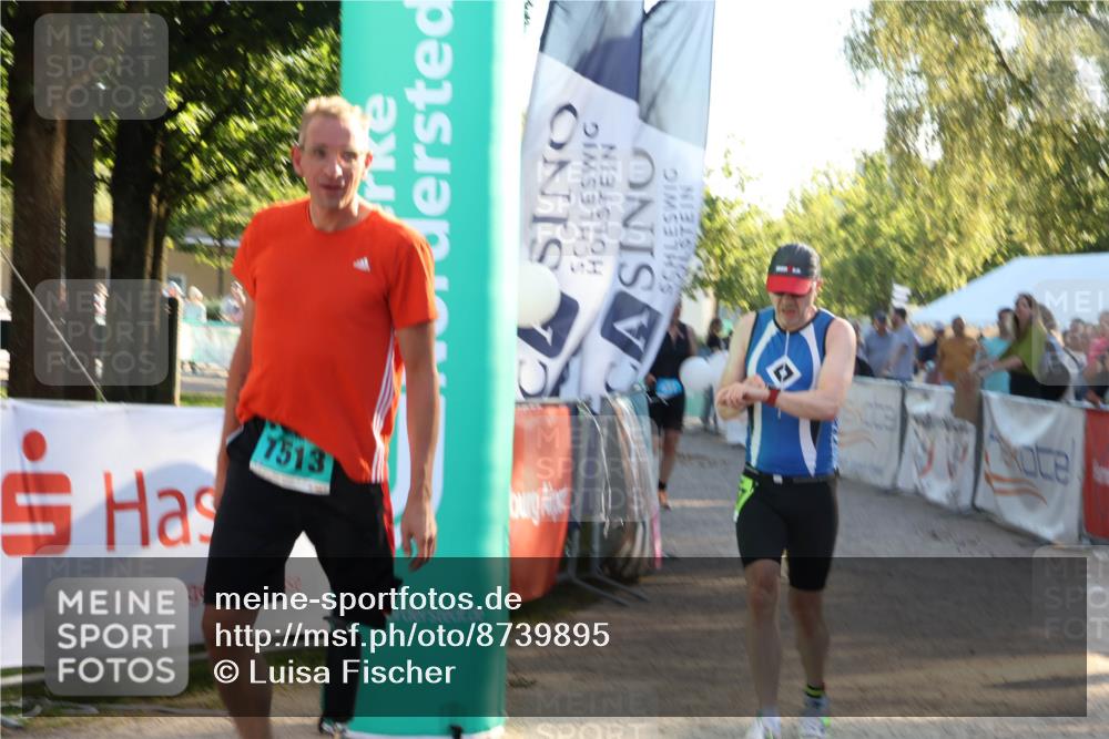 07.09.2025 - 19. Norderstedt Triathlon Luisa Fischer http://msf.ph/oto/8739895 07.09.2025 16:51:58 Ziel 431, 1084, 1092, 1513, 1567 meine-sportfotos.de