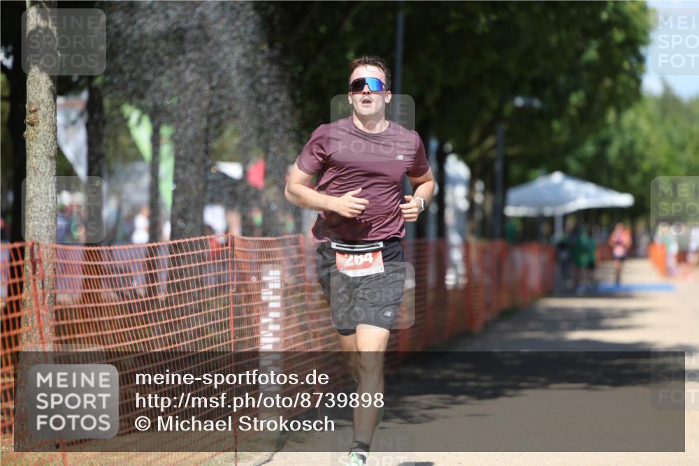 07.09.2025 - 19. Norderstedt Triathlon Michael Strokosch http://msf.ph/oto/8739898 07.09.2025 13:48:27 Laufen 264 meine-sportfotos.de