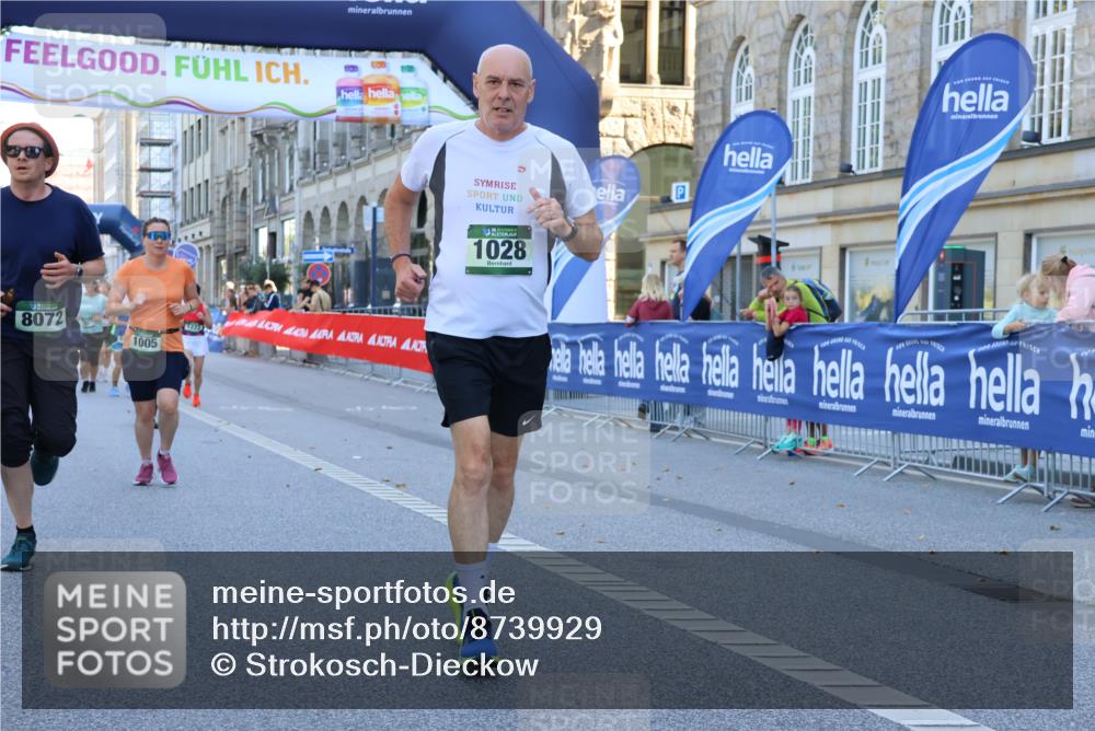 07.09.2025 - BARMER Alsterlauf Strokosch-Dieckow http://msf.ph/oto/8739929 07.09.2025 11:42:47 Ziel 1102, 1126, 1127, 1158, 1164, 1257, 1260, 4055, 8241, 8324, 8464, 8472 meine-sportfotos.de