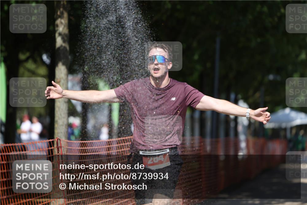 07.09.2025 - 19. Norderstedt Triathlon Michael Strokosch http://msf.ph/oto/8739934 07.09.2025 13:48:27 Laufen 264 meine-sportfotos.de