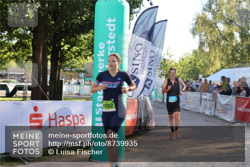 07.09.2025 - 19. Norderstedt Triathlon Luisa Fischer http://msf.ph/oto/8739935 07.09.2025 16:52:00 Ziel 431, 1084, 1092, 1513, 1567 meine-sportfotos.de