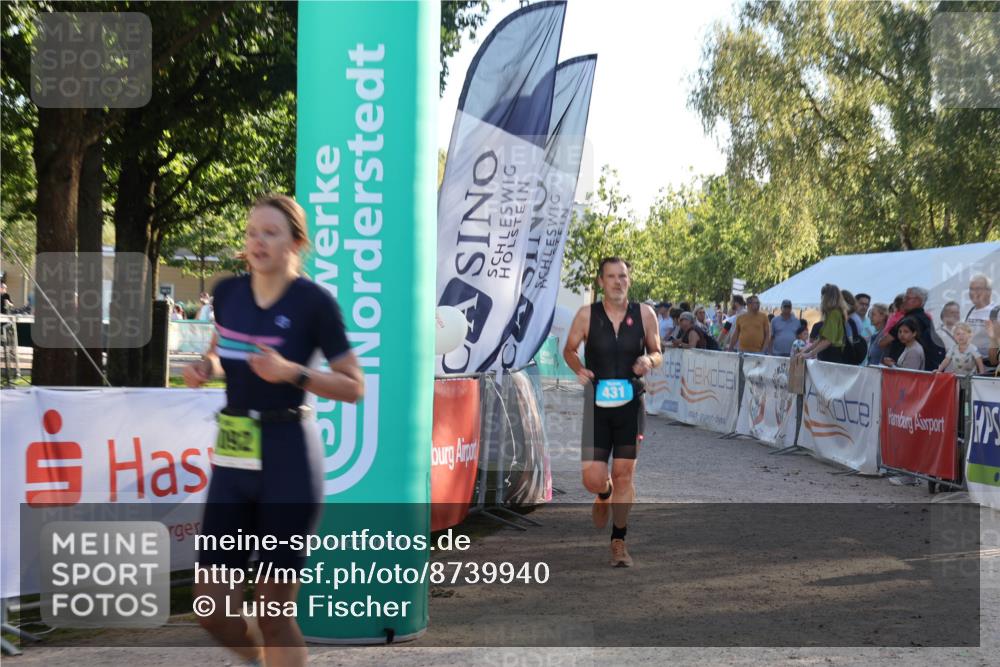 07.09.2025 - 19. Norderstedt Triathlon Luisa Fischer http://msf.ph/oto/8739940 07.09.2025 16:52:01 Ziel 431, 1084, 1092, 1513, 1567 meine-sportfotos.de