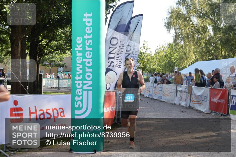 07.09.2025 - 19. Norderstedt Triathlon Luisa Fischer http://msf.ph/oto/8739956 07.09.2025 16:52:01 Ziel 431, 1084, 1092, 1513, 1567 meine-sportfotos.de