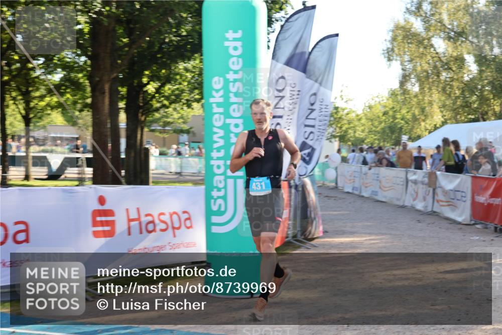 07.09.2025 - 19. Norderstedt Triathlon Luisa Fischer http://msf.ph/oto/8739969 07.09.2025 16:52:02 Ziel 431, 1092, 1513, 1567 meine-sportfotos.de