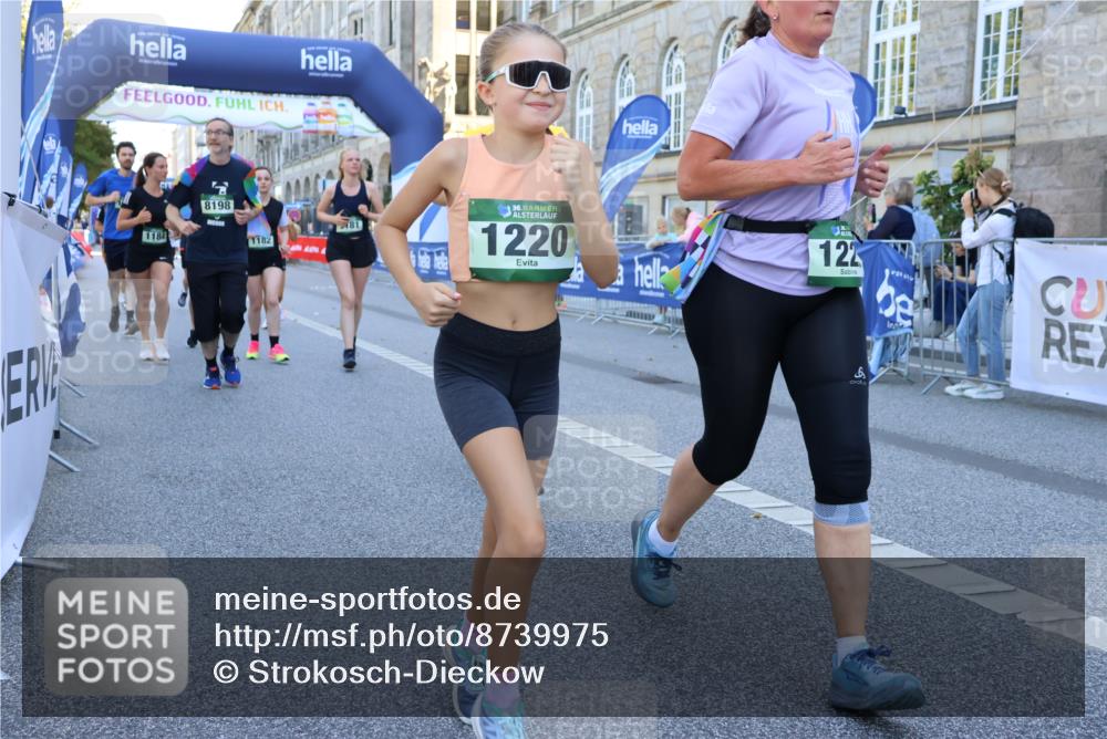 07.09.2025 - BARMER Alsterlauf Strokosch-Dieckow http://msf.ph/oto/8739975 07.09.2025 11:42:39 Ziel 1067, 1068, 1102, 1158, 1164, 1257, 1260, 8241, 8324, 8464, 8472 meine-sportfotos.de