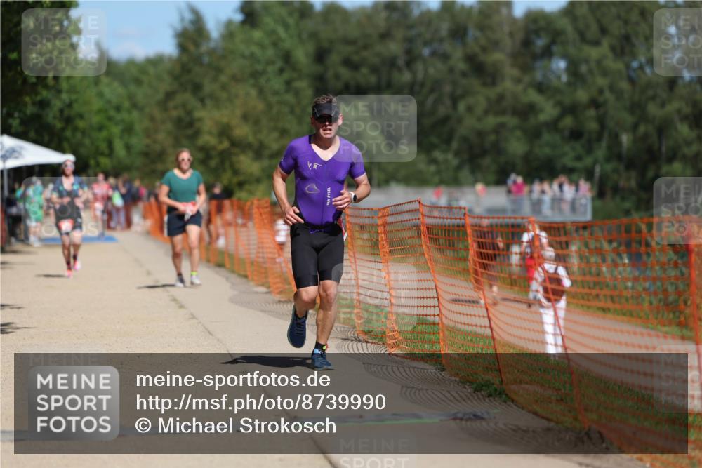 07.09.2025 - 19. Norderstedt Triathlon Michael Strokosch http://msf.ph/oto/8739990 07.09.2025 13:06:31 Laufen 305, 1283 meine-sportfotos.de