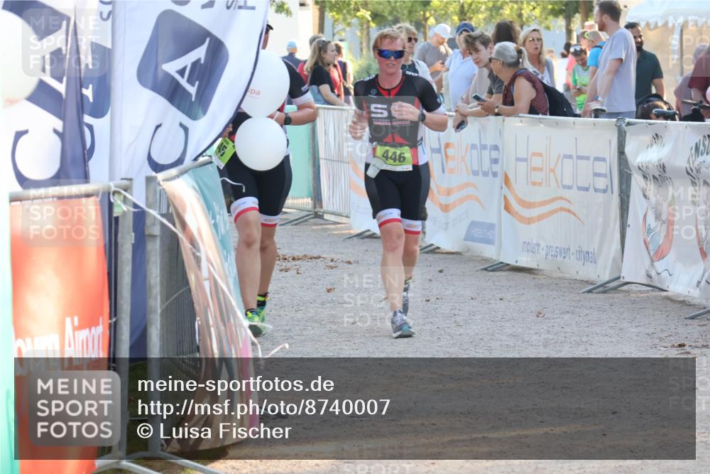 07.09.2025 - 19. Norderstedt Triathlon Luisa Fischer http://msf.ph/oto/8740007 07.09.2025 16:52:37 Ziel 445 meine-sportfotos.de