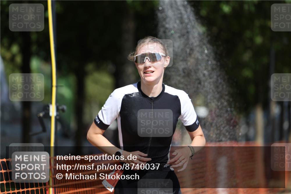 07.09.2025 - 19. Norderstedt Triathlon Michael Strokosch http://msf.ph/oto/8740037 07.09.2025 12:30:21 Laufen 252, 292 meine-sportfotos.de