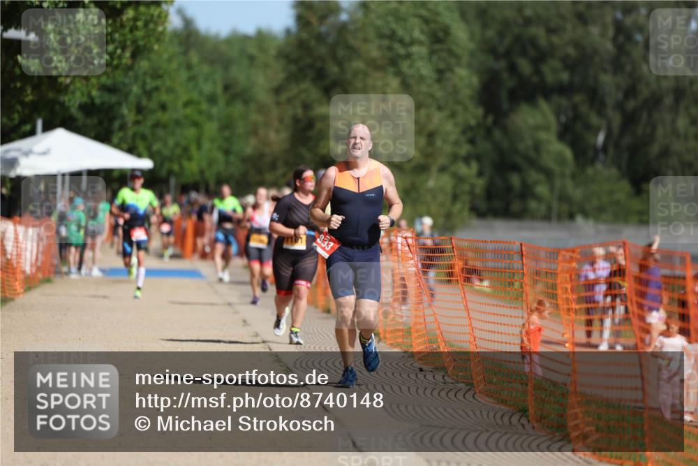 07.09.2025 - 19. Norderstedt Triathlon Michael Strokosch http://msf.ph/oto/8740148 07.09.2025 11:52:04 Laufen 833 meine-sportfotos.de