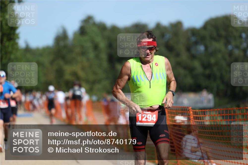 07.09.2025 - 19. Norderstedt Triathlon Michael Strokosch http://msf.ph/oto/8740179 07.09.2025 12:30:32 Laufen 303, 1294 meine-sportfotos.de
