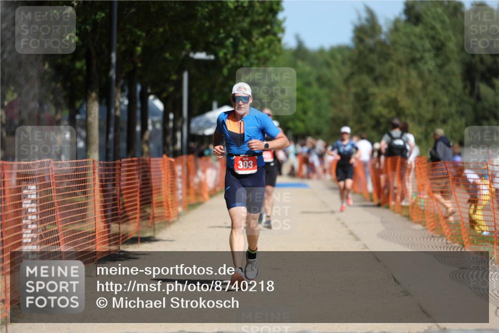 07.09.2025 - 19. Norderstedt Triathlon Michael Strokosch http://msf.ph/oto/8740218 07.09.2025 12:30:33 Laufen 303, 703, 1294 meine-sportfotos.de