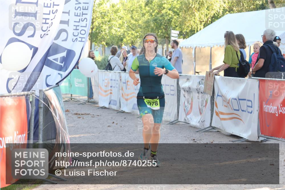 07.09.2025 - 19. Norderstedt Triathlon Luisa Fischer http://msf.ph/oto/8740255 07.09.2025 16:53:00 Ziel 1046, 1078 meine-sportfotos.de