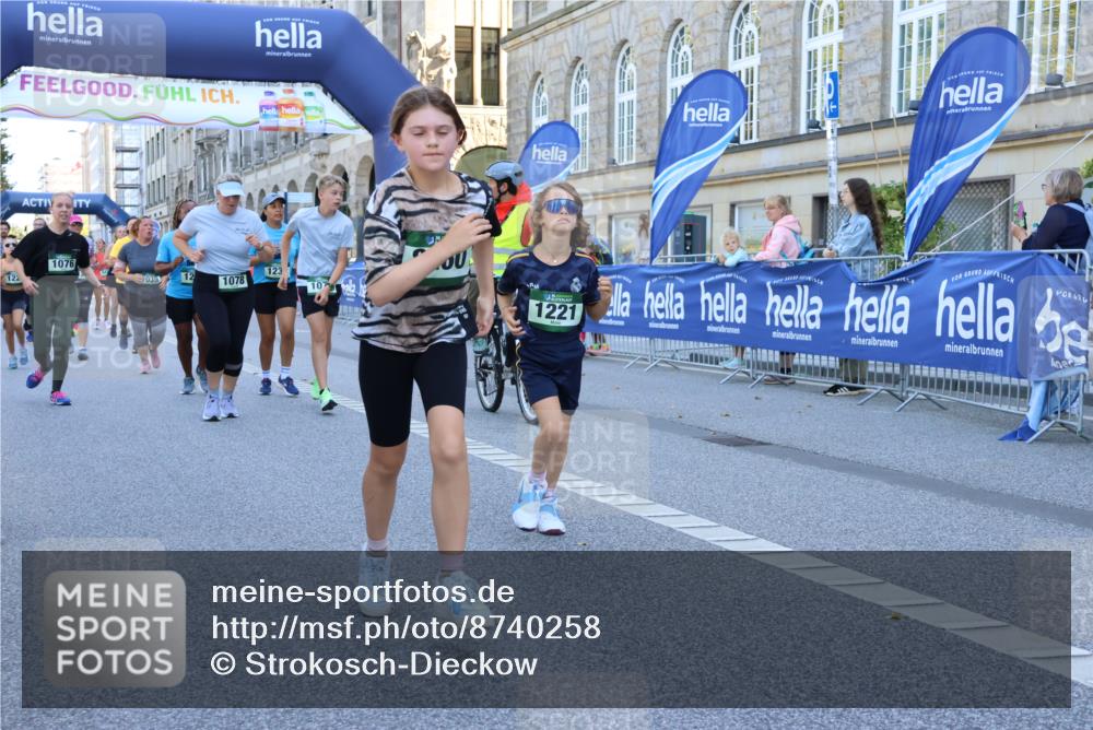 07.09.2025 - BARMER Alsterlauf Strokosch-Dieckow http://msf.ph/oto/8740258 07.09.2025 11:42:33 Ziel 1067, 1068, 1102, 1124, 1257, 1260, 8241, 8472 meine-sportfotos.de