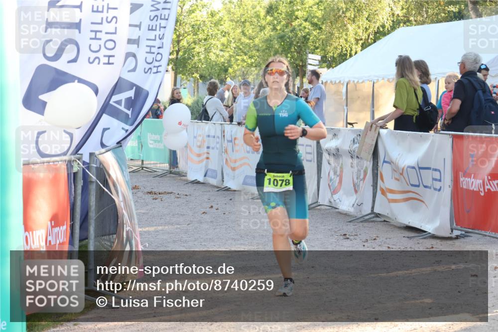 07.09.2025 - 19. Norderstedt Triathlon Luisa Fischer http://msf.ph/oto/8740259 07.09.2025 16:53:01 Ziel 1046, 1078 meine-sportfotos.de