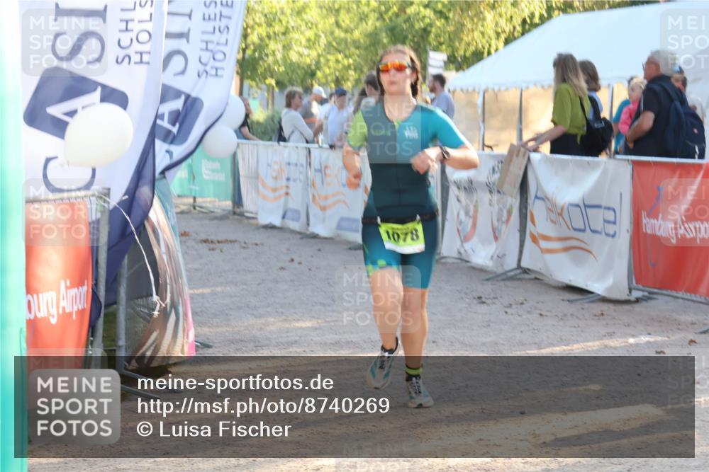 07.09.2025 - 19. Norderstedt Triathlon Luisa Fischer http://msf.ph/oto/8740269 07.09.2025 16:53:01 Ziel 1046, 1078 meine-sportfotos.de
