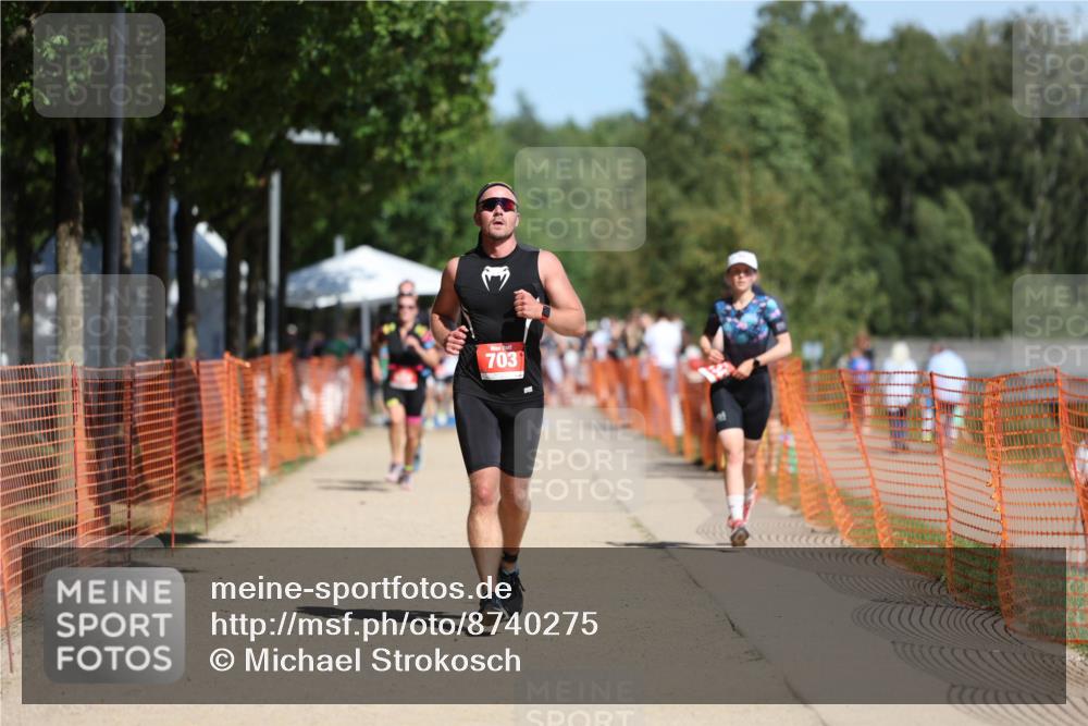 07.09.2025 - 19. Norderstedt Triathlon Michael Strokosch http://msf.ph/oto/8740275 07.09.2025 12:30:38 Laufen 303, 703, 822, 1343 meine-sportfotos.de