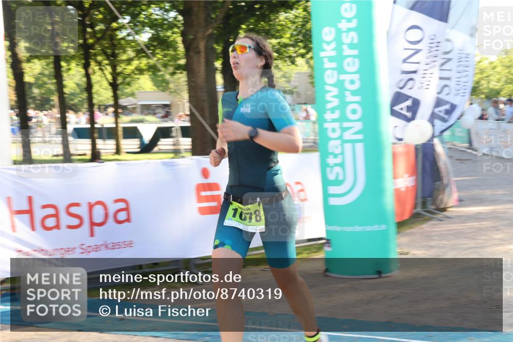 07.09.2025 - 19. Norderstedt Triathlon Luisa Fischer http://msf.ph/oto/8740319 07.09.2025 16:53:03 Ziel 1046, 1078 meine-sportfotos.de