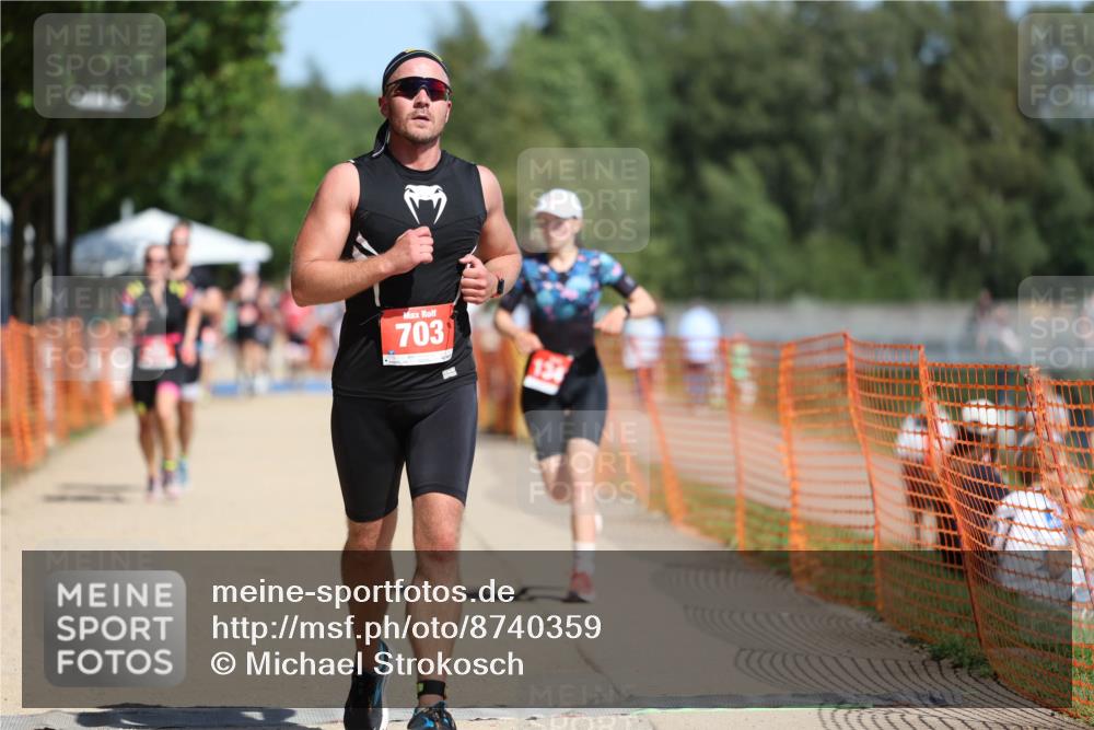 07.09.2025 - 19. Norderstedt Triathlon Michael Strokosch http://msf.ph/oto/8740359 07.09.2025 12:30:41 Laufen 703, 822, 1280, 1343 meine-sportfotos.de
