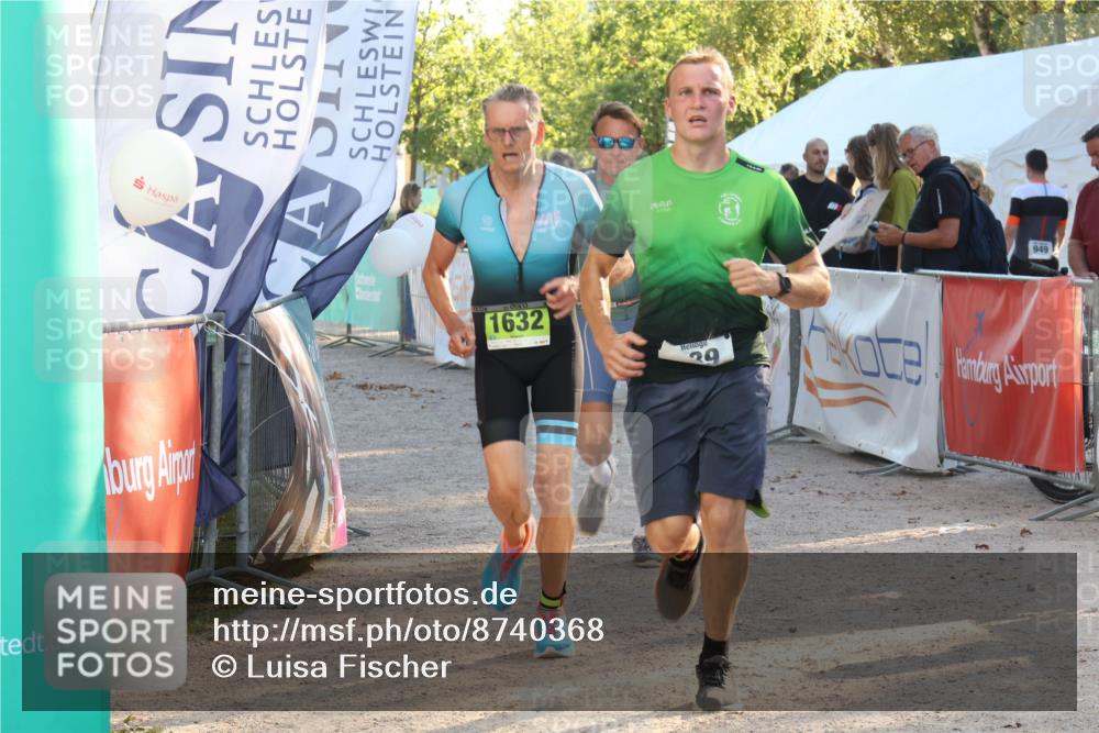 07.09.2025 - 19. Norderstedt Triathlon Luisa Fischer http://msf.ph/oto/8740368 07.09.2025 16:53:11 Ziel 939, 1632 meine-sportfotos.de