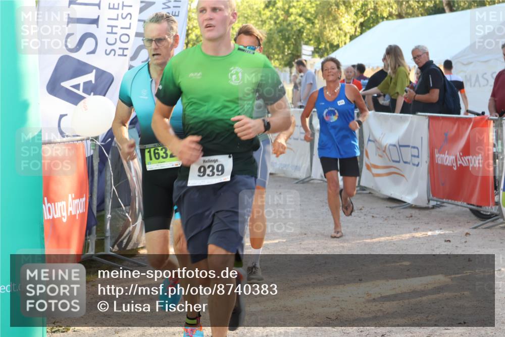 07.09.2025 - 19. Norderstedt Triathlon Luisa Fischer http://msf.ph/oto/8740383 07.09.2025 16:53:11 Ziel 939, 1632 meine-sportfotos.de