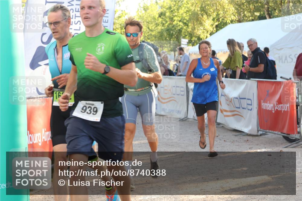 07.09.2025 - 19. Norderstedt Triathlon Luisa Fischer http://msf.ph/oto/8740388 07.09.2025 16:53:11 Ziel 939, 1632 meine-sportfotos.de