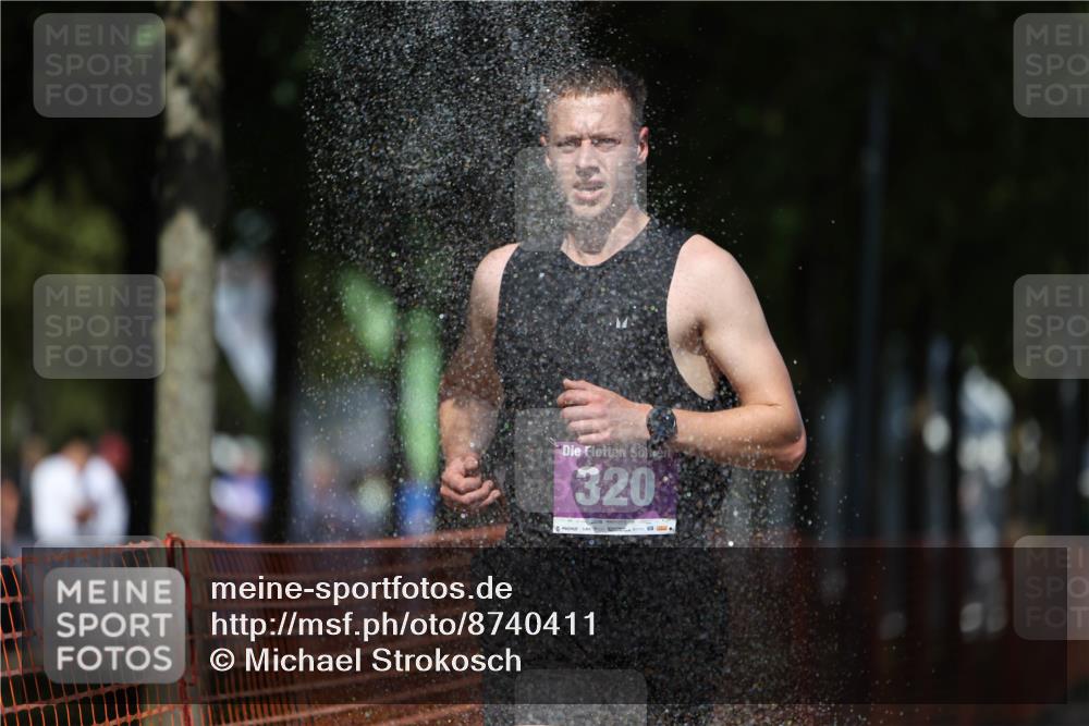 07.09.2025 - 19. Norderstedt Triathlon Michael Strokosch http://msf.ph/oto/8740411 07.09.2025 13:49:06 Laufen 320 meine-sportfotos.de
