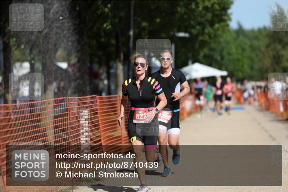 07.09.2025 - 19. Norderstedt Triathlon Michael Strokosch http://msf.ph/oto/8740439 07.09.2025 12:30:45 Laufen 703, 822, 1280, 1343 meine-sportfotos.de