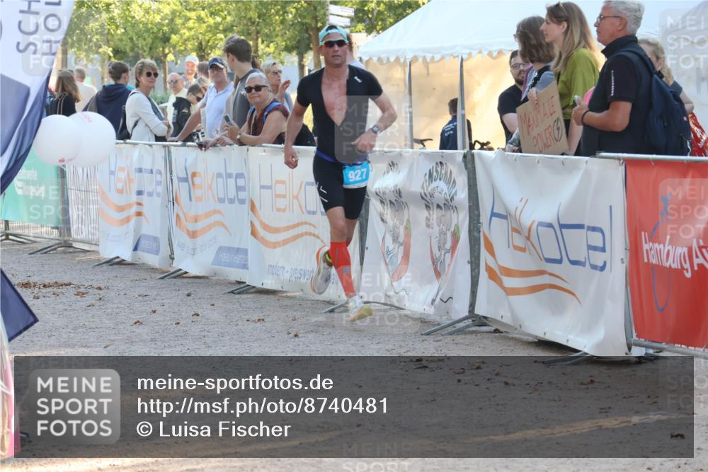 07.09.2025 - 19. Norderstedt Triathlon Luisa Fischer http://msf.ph/oto/8740481 07.09.2025 16:53:25 Ziel  meine-sportfotos.de