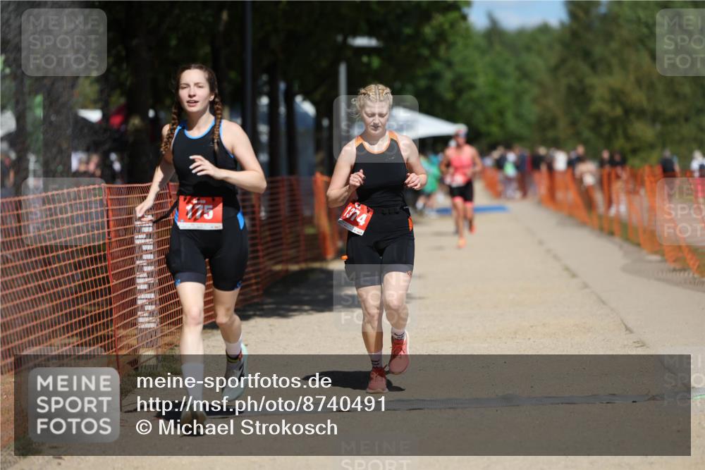 07.09.2025 - 19. Norderstedt Triathlon Michael Strokosch http://msf.ph/oto/8740491 07.09.2025 13:06:55 Laufen 175, 712, 851, 1374 meine-sportfotos.de