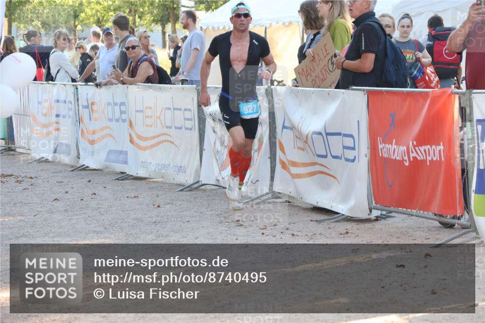 07.09.2025 - 19. Norderstedt Triathlon Luisa Fischer http://msf.ph/oto/8740495 07.09.2025 16:53:26 Ziel 927 meine-sportfotos.de