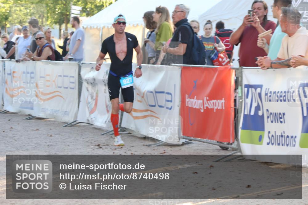 07.09.2025 - 19. Norderstedt Triathlon Luisa Fischer http://msf.ph/oto/8740498 07.09.2025 16:53:26 Ziel 927 meine-sportfotos.de