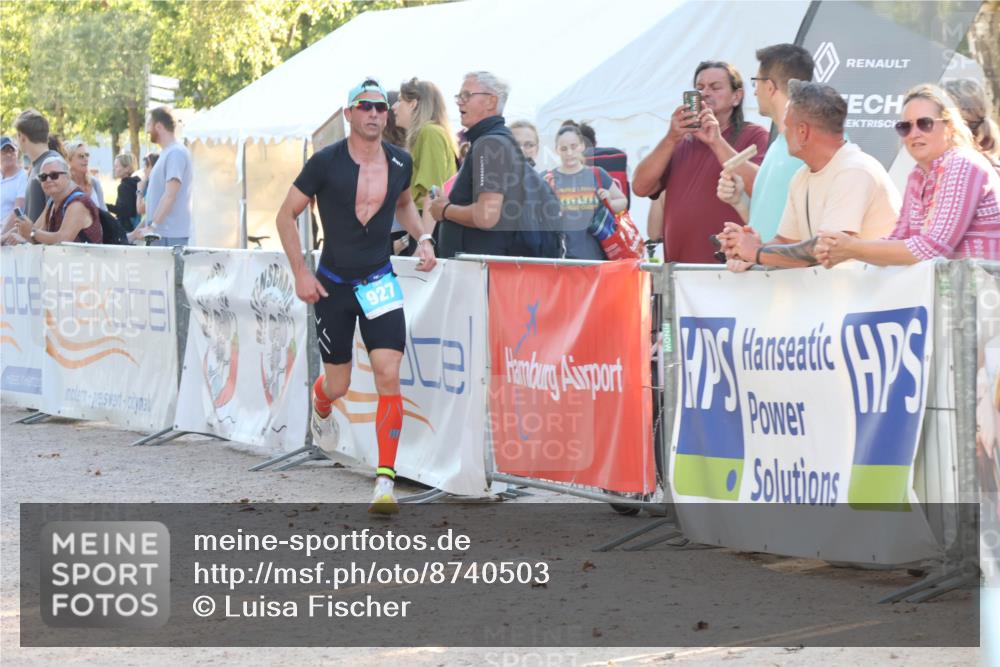 07.09.2025 - 19. Norderstedt Triathlon Luisa Fischer http://msf.ph/oto/8740503 07.09.2025 16:53:27 Ziel 927 meine-sportfotos.de