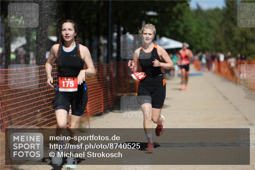 07.09.2025 - 19. Norderstedt Triathlon Michael Strokosch http://msf.ph/oto/8740525 07.09.2025 13:06:56 Laufen 175, 712, 798, 851, 1374 meine-sportfotos.de