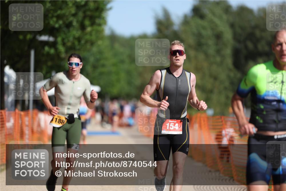 07.09.2025 - 19. Norderstedt Triathlon Michael Strokosch http://msf.ph/oto/8740544 07.09.2025 11:52:25 Laufen 154, 771, 1188, 1377 meine-sportfotos.de