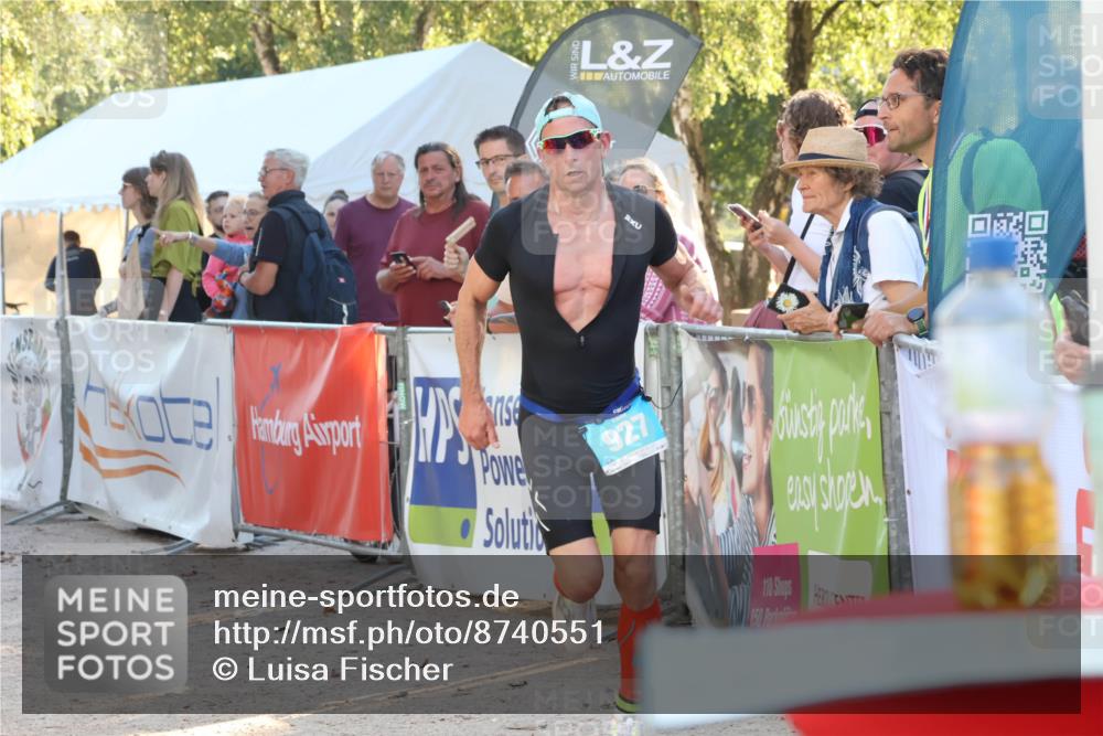 07.09.2025 - 19. Norderstedt Triathlon Luisa Fischer http://msf.ph/oto/8740551 07.09.2025 16:53:29 Ziel 927 meine-sportfotos.de