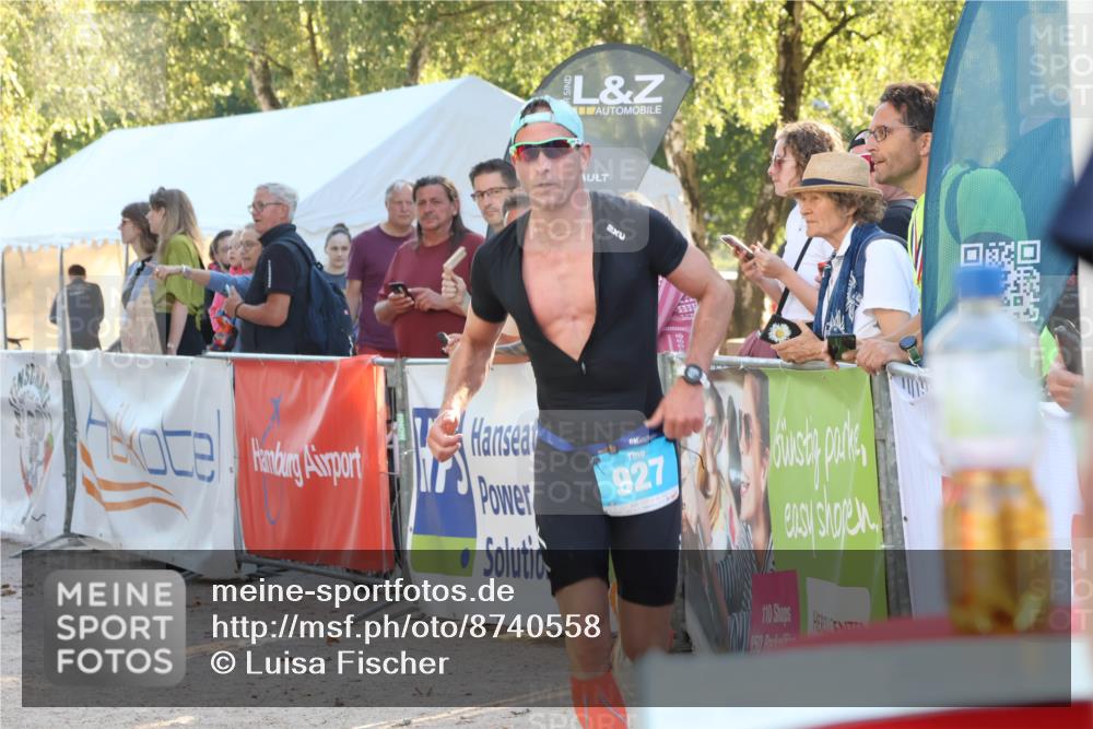 07.09.2025 - 19. Norderstedt Triathlon Luisa Fischer http://msf.ph/oto/8740558 07.09.2025 16:53:29 Ziel 927 meine-sportfotos.de