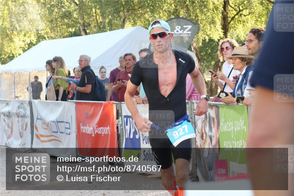 07.09.2025 - 19. Norderstedt Triathlon Luisa Fischer http://msf.ph/oto/8740567 07.09.2025 16:53:29 Ziel 927 meine-sportfotos.de