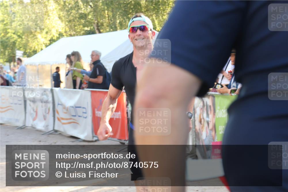 07.09.2025 - 19. Norderstedt Triathlon Luisa Fischer http://msf.ph/oto/8740575 07.09.2025 16:53:30 Ziel 927 meine-sportfotos.de